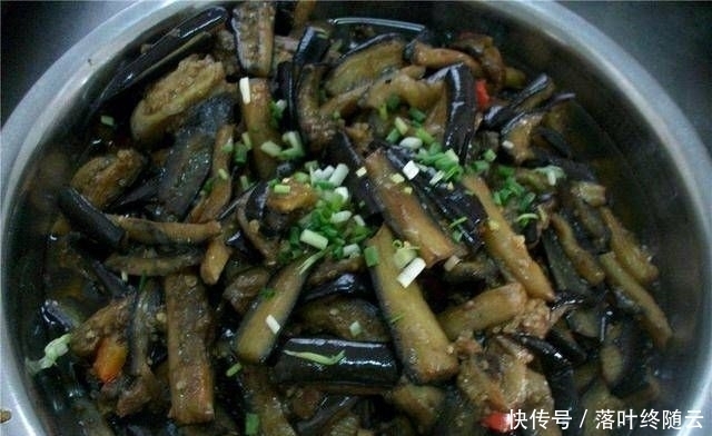 茄子|不要用红烧茄子。记住诀窍。茄子不黑不吸油。味道很好