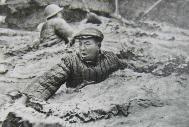 暴露|“铁人”王进喜照片暴露，日本人凭此获利千万？其中实情令人唏嘘