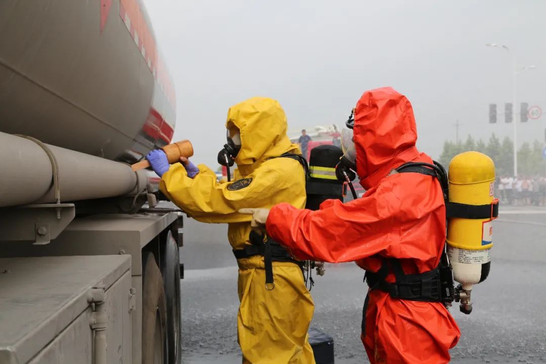  厅交警总队|惊险！孟吉交界三车“相撞”，原来是在演练！