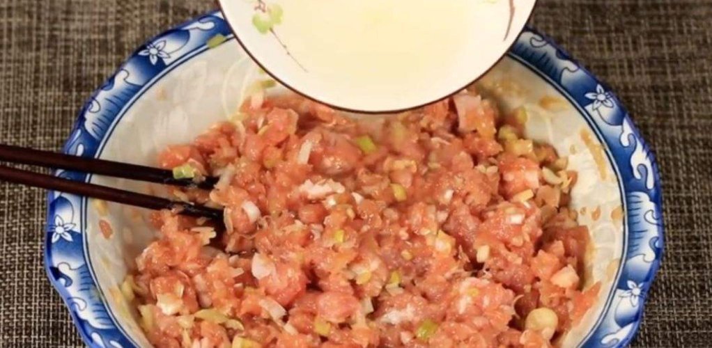 饺子馅的制|饭店不外传的饺子馅配方,没有复杂的工序和调料,肉馅鲜香无腥味