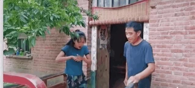  奶奶|那些从大城市消失的年轻人，躲进了深山拍抖音。