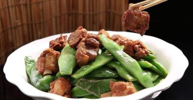 美食|到东北必吃的16道美食,一道杀猪菜就能迷倒我们,全是经典味道