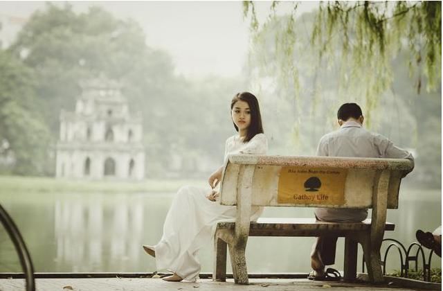 独生女|一个凤凰男的心里话：爱情终究败给现实，我只想找城市有钱的独生女