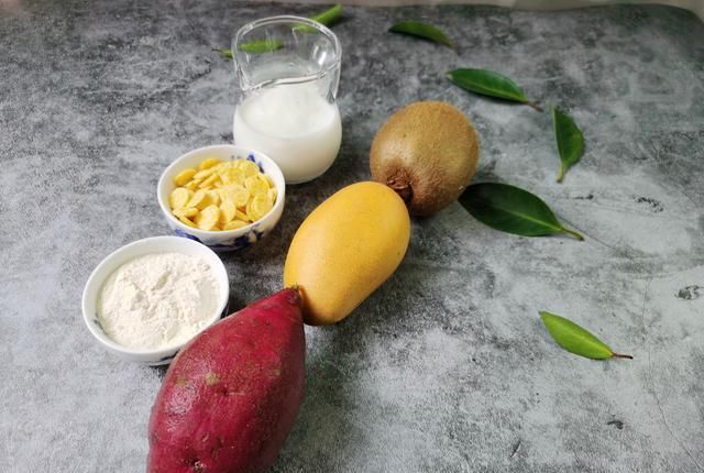 水果|1个紫薯半盒奶,搭配水果做成粥,简单又方便,营养又健康