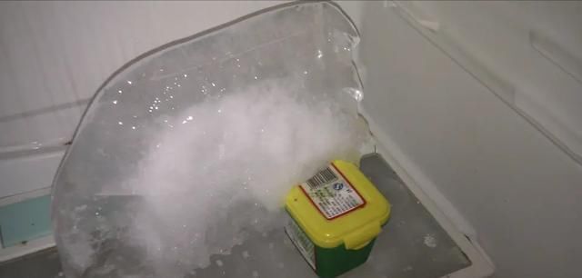  结冰|冰箱冷藏室的排水孔结冰后怎么处理，这里有妙招，不妨一试