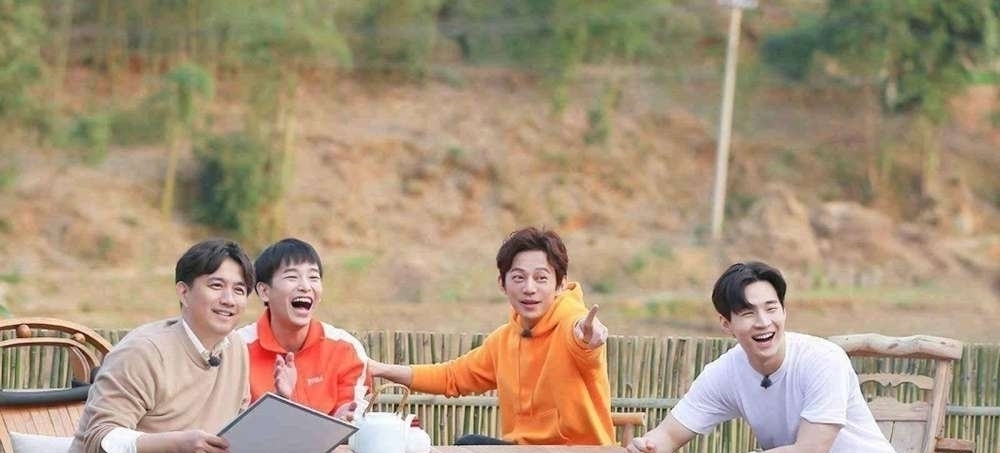 蘑菇屋|《向往的生活》四季,一步步变身专职厨师的黄磊,用行动表达不满