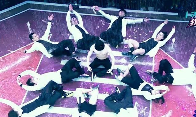  钟汉良|《街舞3》水舞台，“莲”全场最佳，张艺兴反应却让人失望