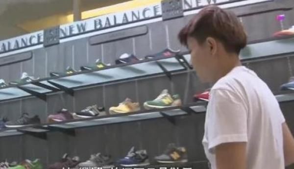  节目|她是变形记的富家女，一双鞋大几万，一边买鞋一边丢，如今怎样了