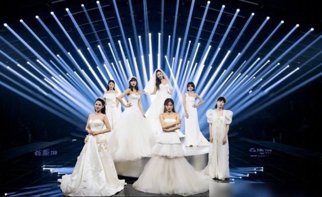  乘风破浪|《乘风破浪的姐姐》：实力派却错失成团位，观众坐不住了