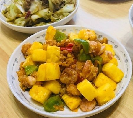 下厨|婚后爸妈来看我，我下厨做了一桌菜招待，吃完饭后婆婆板起了脸！