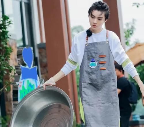  小凯|她是唯一能让王俊凯唱情歌，粉丝不但不吃醋，还双手赞成的女孩子