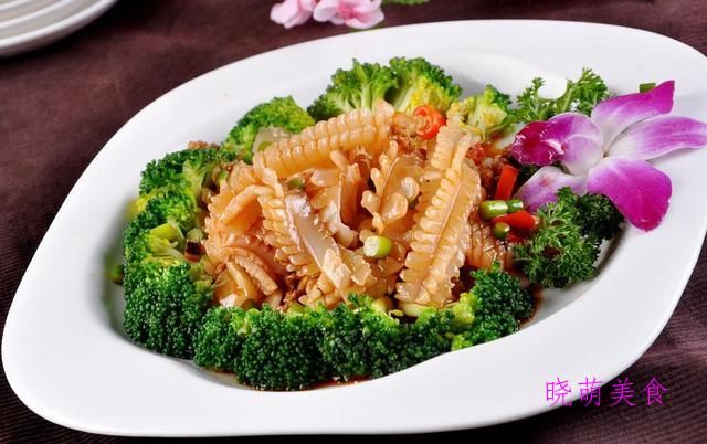 家常|香锅鸡块、酸辣鱿鱼、酥小黄鱼、红烧驴肉的家常做法,美味下饭