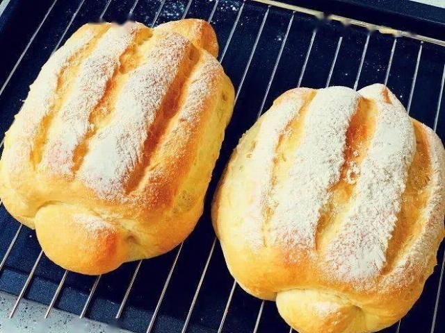  奶香|最近很火的牛奶哈斯卷，做法非常简单，奶香四溢