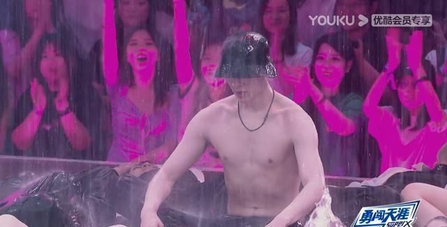  求求|谁是冠军我也不在乎，求求《街舞3》别再让舞者受伤！