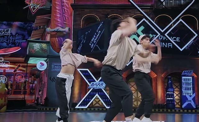  节目|《街舞3》王一博这的3次评判，对舞者够专业，做队长他独一无二
