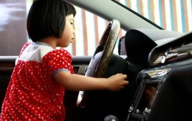  离世|2岁半男童被忘车内8小时后离世！4个方法教会孩子被关在车内自救