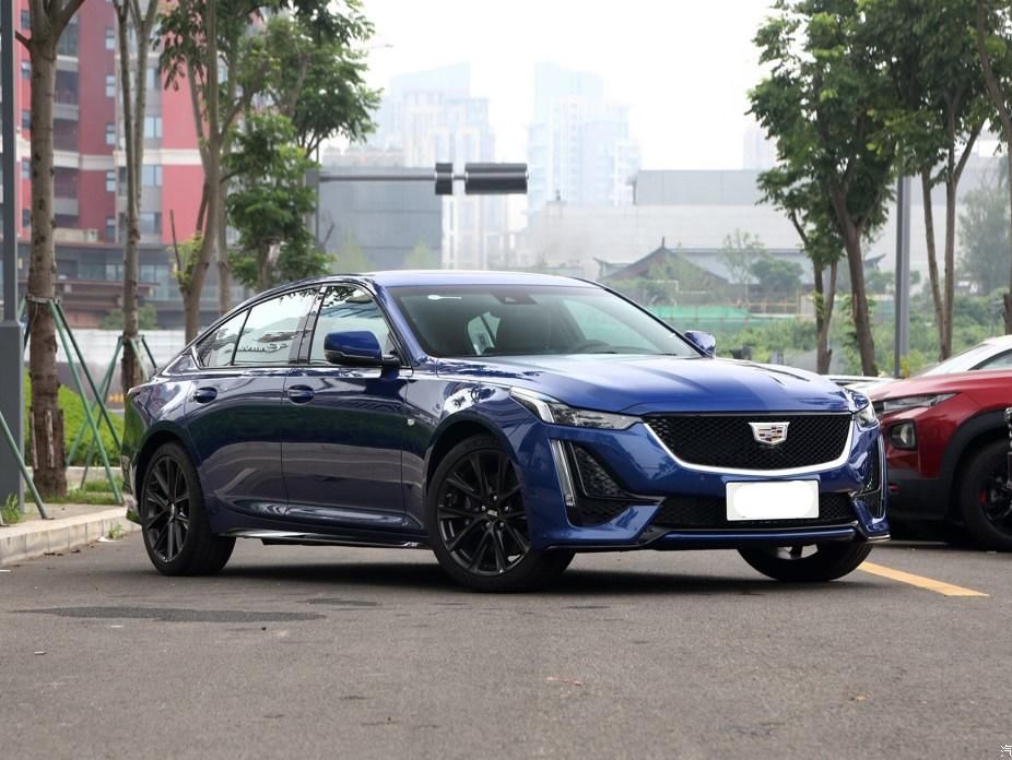 标配|年轻人追捧的豪车,降价比A4L狠,运动比3系棒,标配2.0T+10AT