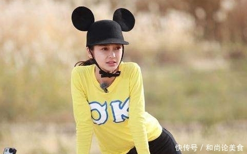 当众|宋雨琦当众“下跪”,谁注意到baby的下意识动作?人品一眼看穿