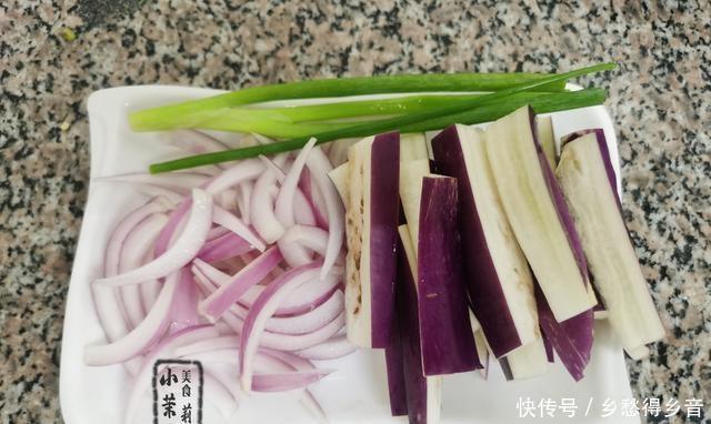 锅里|埋伏后,这道菜要多吃,富含天然维生素e,女性常吃