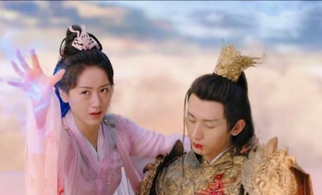  血肉|《琉璃》璇玑司凤大婚，亭奴哭了一箱珍珠送璇玑，腾蛇成奶爸