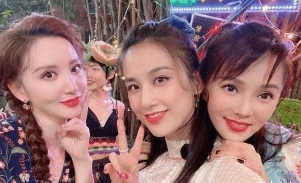  超长|张萌写超长小作文回应淘汰, 网友: 你怎么不出书呢?