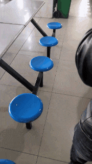 拿下|搞笑GIF:这馒头蒸的有水平,师傅,麻烦给我拿下最后一笼