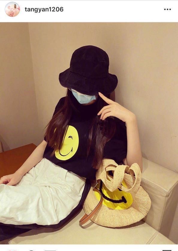 复出|唐嫣高调亮相太惊艳！穿针织配T恤成最美“宅女”，还不复出？