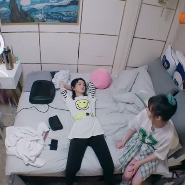  工作|赵丽颖《中餐厅》崩溃大哭，李浩菲暖心安慰，颖宝说话太直情绪失控