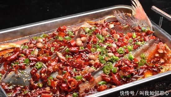 将鱼放入|教你在家做烤箱版的烤鱼!