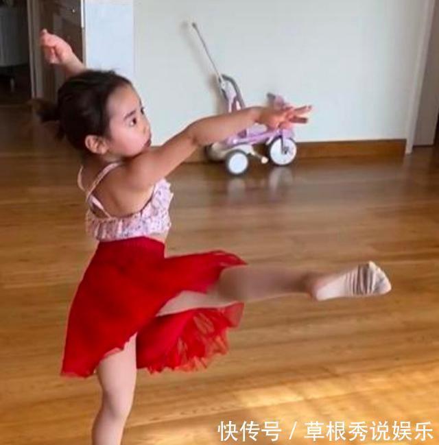  被迫|董璇孙女小酒窝，稀有“家徒四壁”？被迫偿还