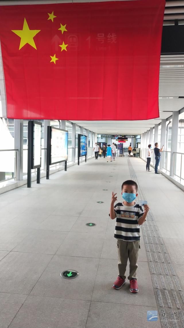 公布|“国旗随手拍”初评名单公布，快来为你最爱的作品点赞！