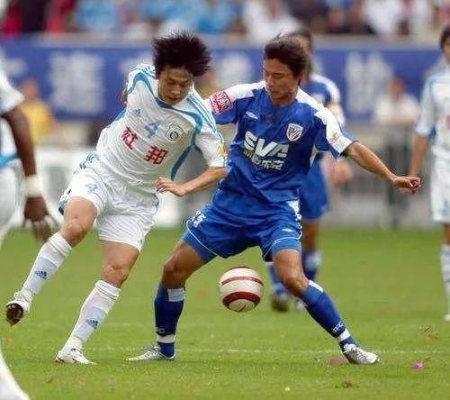  球衣|盘点大连足球历代球衣！哪一款是你的最爱？