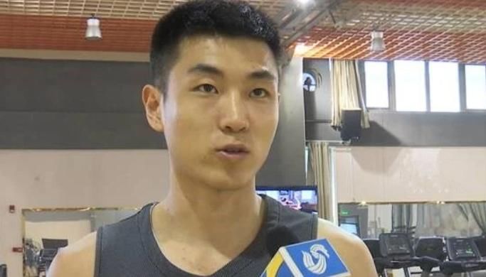队内|改变在即！高诗岩逐渐融入球队训练，立志成国手防守尖兵