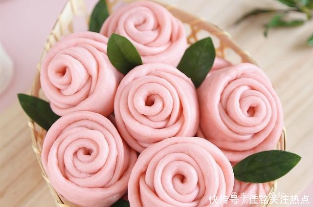 好吃|立秋后,我家早餐迷上吃它,有面粉就能做,蓬松暄软,好看又好吃