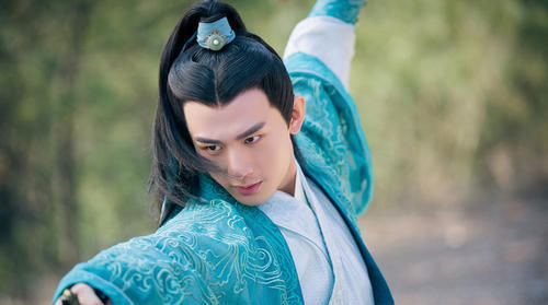  热度|当前在播剧艺人热度公布: 成毅空降第六, 鹿晗第二, 榜首屏霸了!