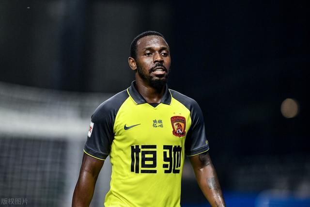  费南多的复|韦世豪因何蜕变？在恒大他遇到真大哥！内心恶魔一面终于消散