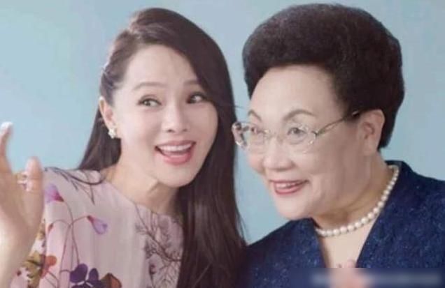 伊能静|为什么陈若仪不如52岁的伊能静受欢迎?看看他们对岳母的态度吧
