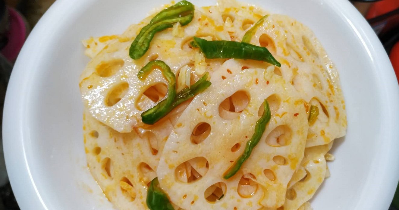  莲藕|藕片一焯水就变黑？快试试这么做，藕片白白净净，脆嫩好吃