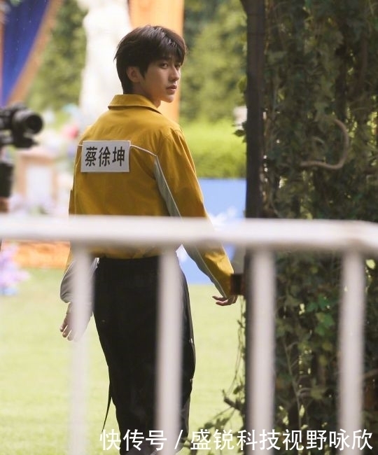 粉丝|王境泽原来是蔡徐坤的粉丝!