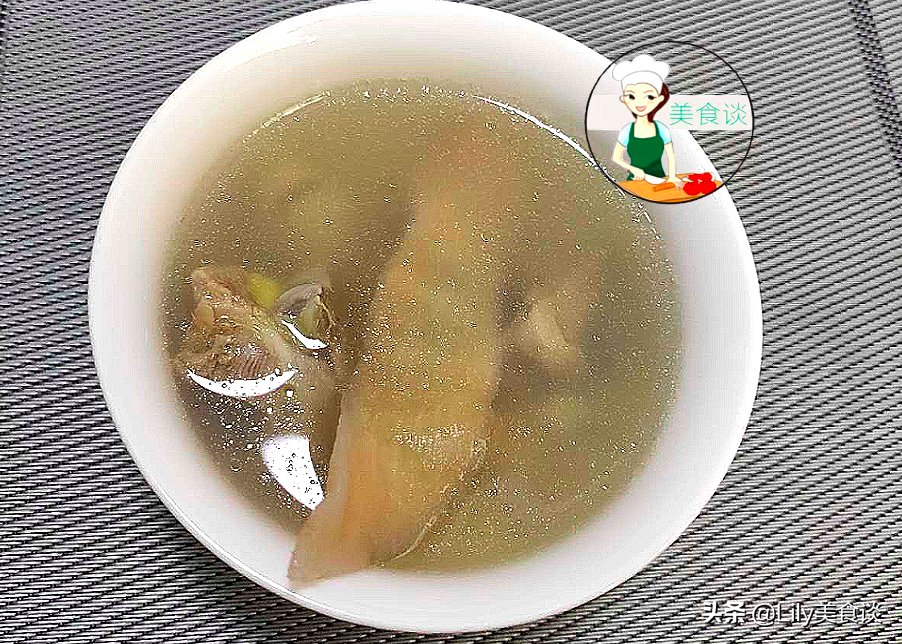 样食|入秋后,煲鸡汤多加这4样食材,鲜甜滋补不上火,大人小孩都爱喝