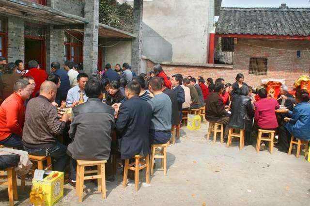 礼金|苦不堪言！疯狂的升学宴：考不考得上是其次，收礼金才是关键