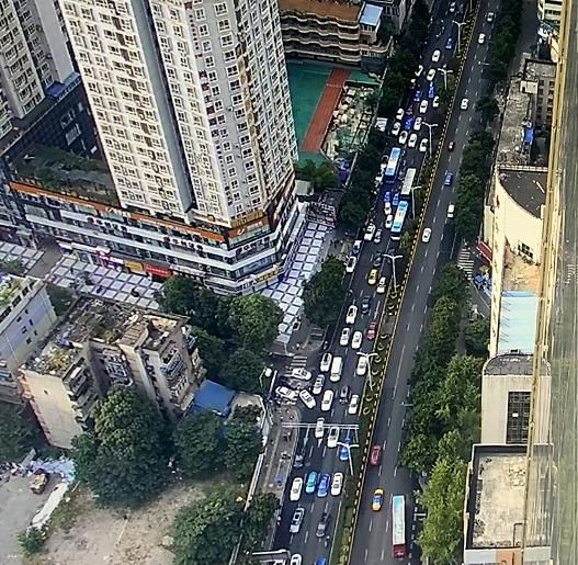神兽|神兽归笼！贵阳今天早高峰是这个样子的?交警蜀黍说……