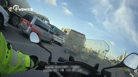  赶紧|赶紧往前挪！！这种情况下，车辆闯红灯不受处罚！