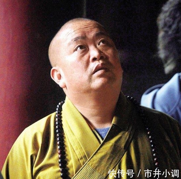  释永信|释永信才是文玩界最大“玩主”，全身上下几乎都挂满了极品佛珠