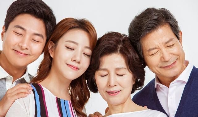 活出|10年前与人私奔，10年后跪谢父母，她活出想活的样子了吗？