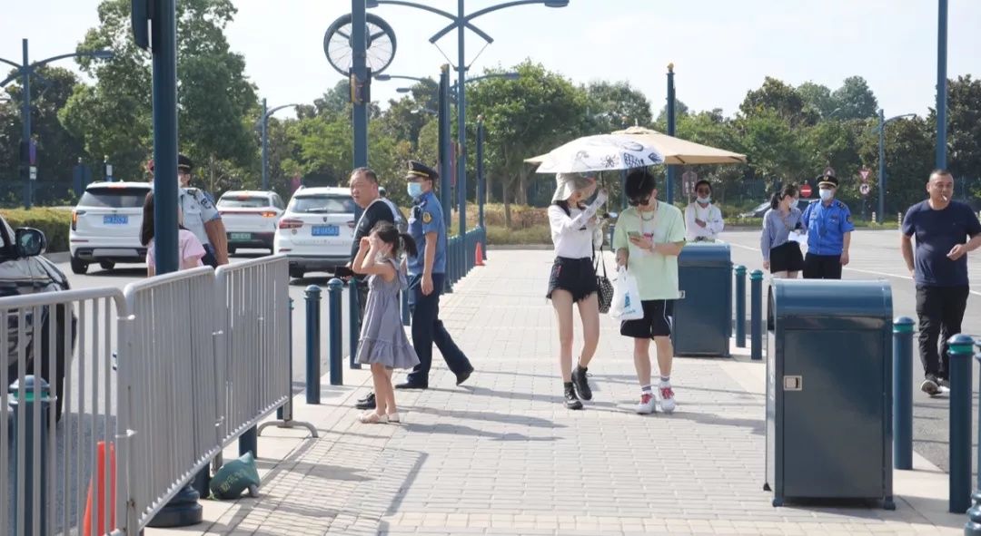 快乐|“你快乐，所以我也快乐！”来看高温天度假区的故事→