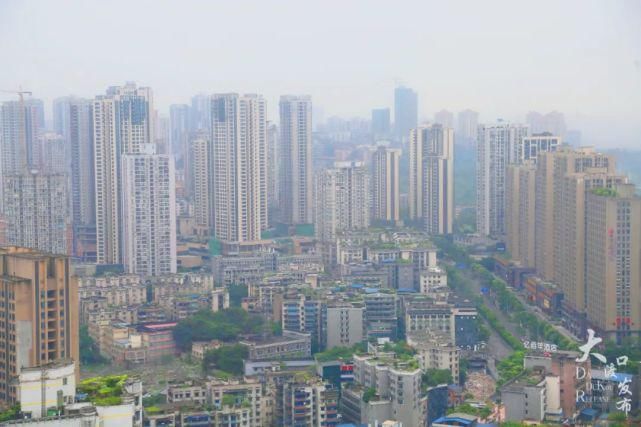  俯瞰|360°俯瞰九宫庙商圈！大渡口这家酒店给你轻奢感受、云端体验