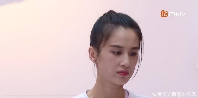 脸色|《乘风破浪的姐姐》伊能静抢班夺权!谁注意到队长黄圣依的脸色