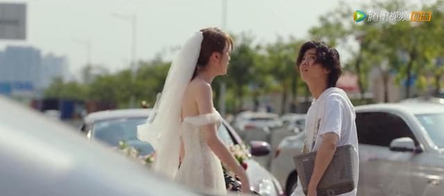 吴磊|鹿晗、吴磊主演《穿越火线》首播,鹿晗饰演肖枫代入感太强,扎心