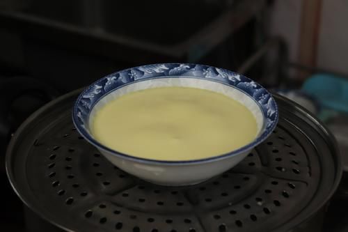 美味|蒸鸡蛋羹，不要直接上锅蒸，掌握好这几点，鸡蛋细腻嫩滑无气孔